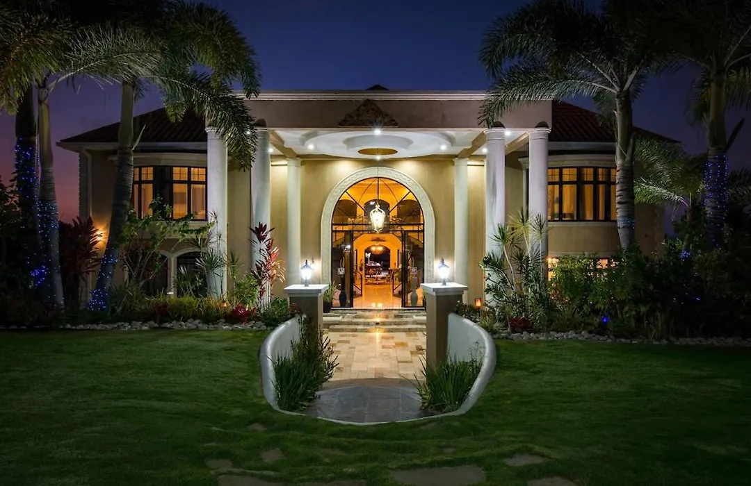 Villa Mimosa Jamaica Exclusive Luxury Stay- Resort Vibe-1